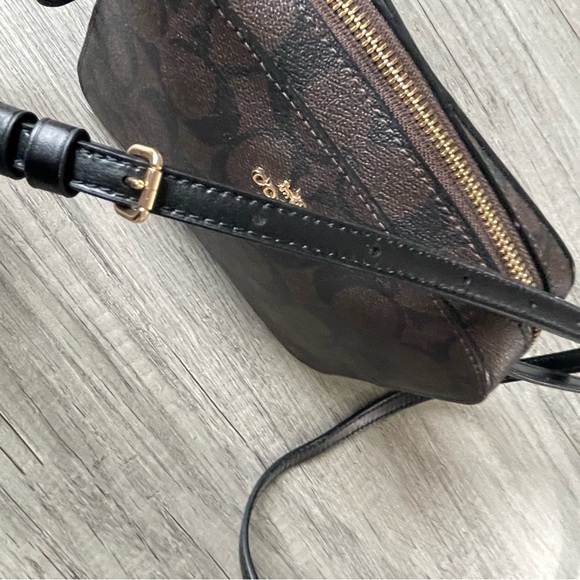 Coach Signature C Mini Leather Cross Body Shoulder Bag. - Picture 9 of 16